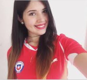 <em>María Paz R. /</em><em><strong> Santiago</strong></em>